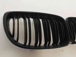 Grila capota Bmw E82 123 2.0 OEM 2006-2013