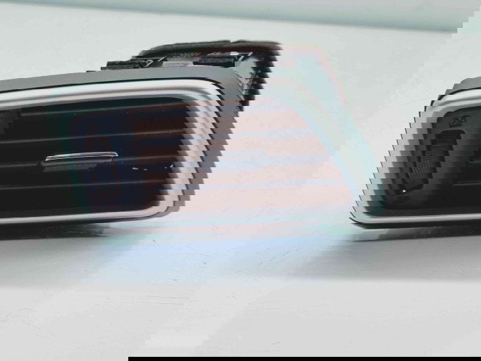   Grila aerisire dreapta Nissan Qashqai (2) [Fabr 2013-2017] 687604EA0A