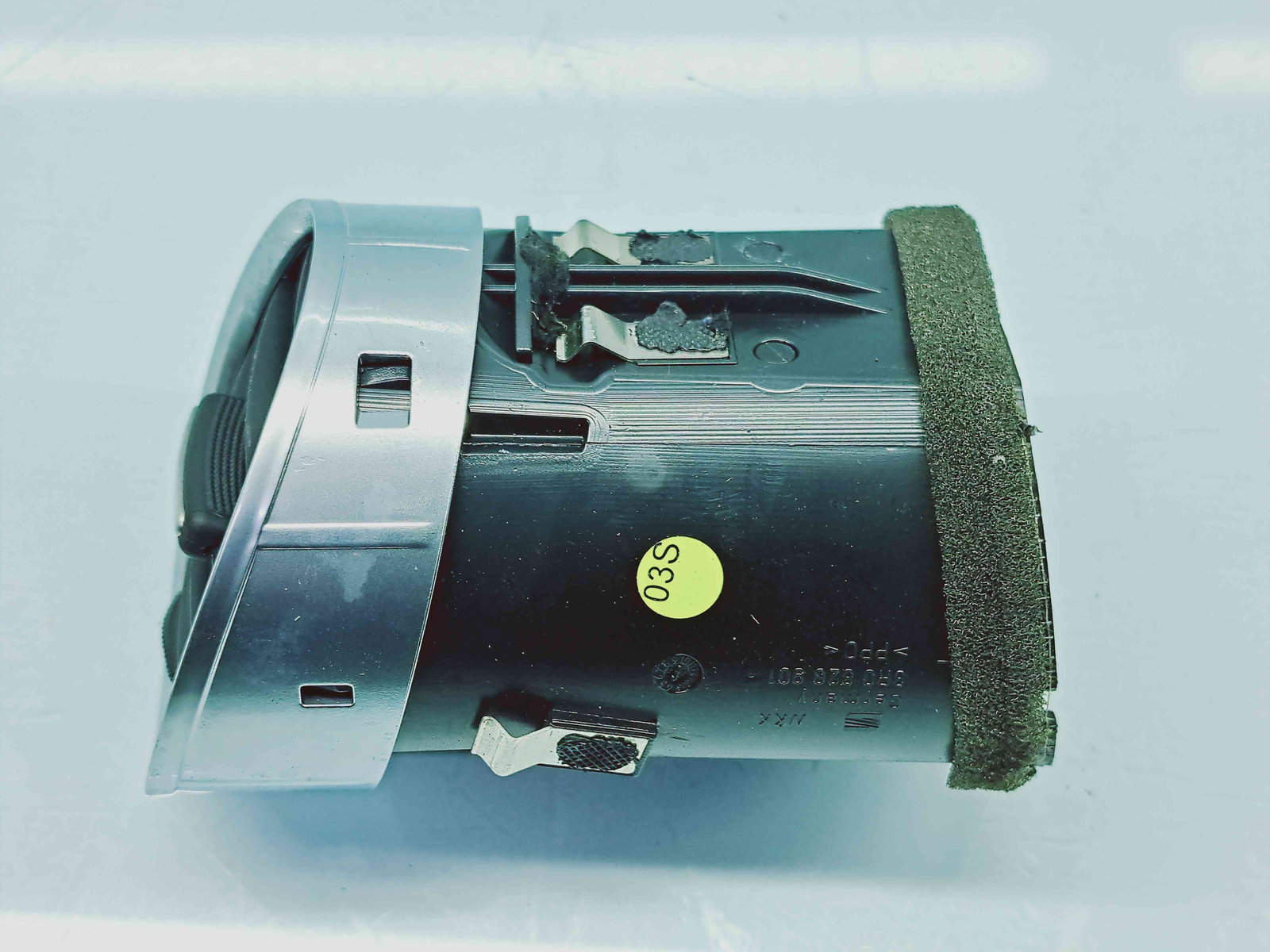 Grila aerisire stanga Seat Exeo (3R2) [Fabr 2008-2013] 3R0820901 - imagine 2