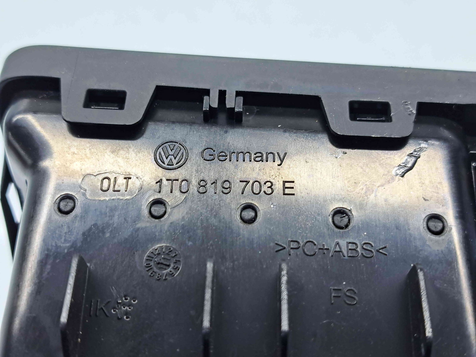 Grila aerisire stanga Volkswagen Touran (1T3) [Fabr 2010-2015] 1T0819703E - imagine 4