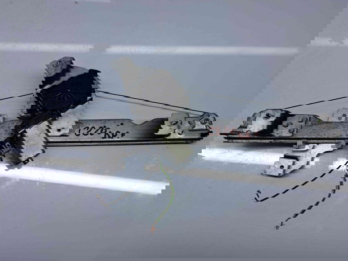 Macara electrica geam dreapta fata Dacia Duster [Fabr 2010-2017] OEM