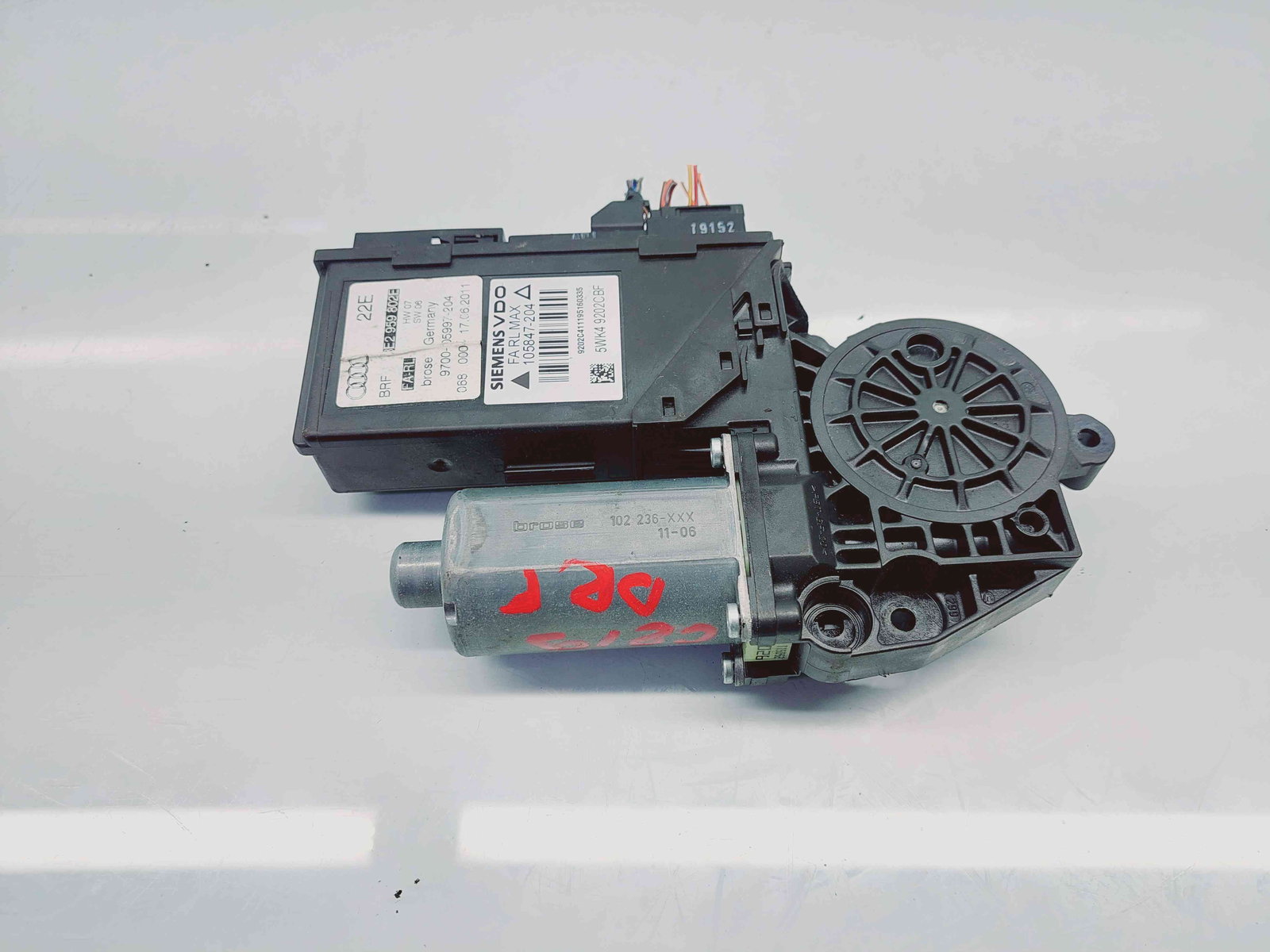 Motoras geam dreapta fata Seat Exeo (3R2) [Fabr 2008-2013] 8E2959802E - imagine 1