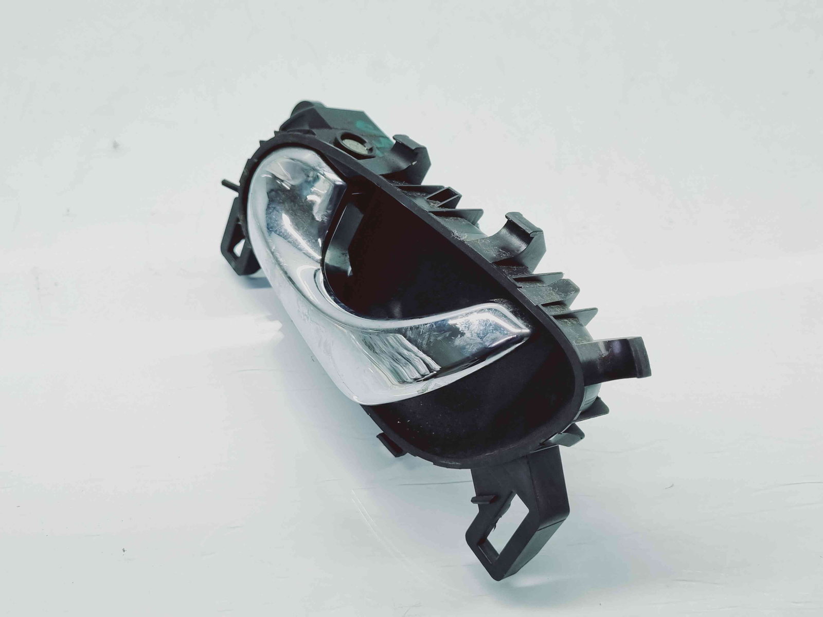 Maner interior stanga spate Nissan Qashqai (2) [Fabr 2013-2017] 80671-4EA0A - imagine 2