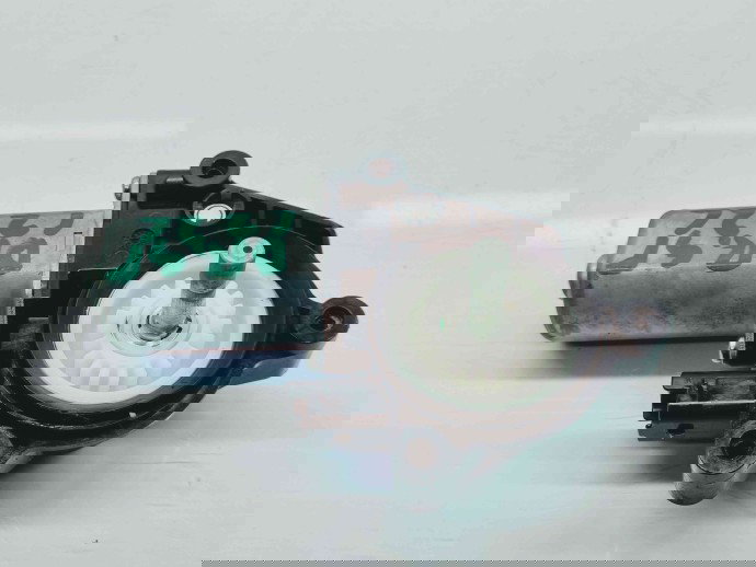 Motoras geam dreapta spate Nissan Qashqai (2) [Fabr 2013-2017] OEM