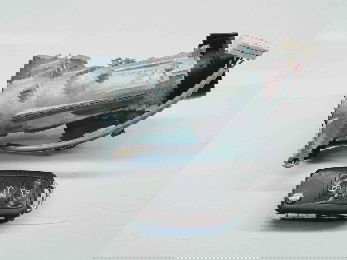   Contact cu cheie Volkswagen Touran (1T3) [Fabr 2010-2015] 1K0905851B | 1K0905865A  1.6 TDI CAYC77KW / 105CP  1.6 TDI CAYC77KW / 105CP