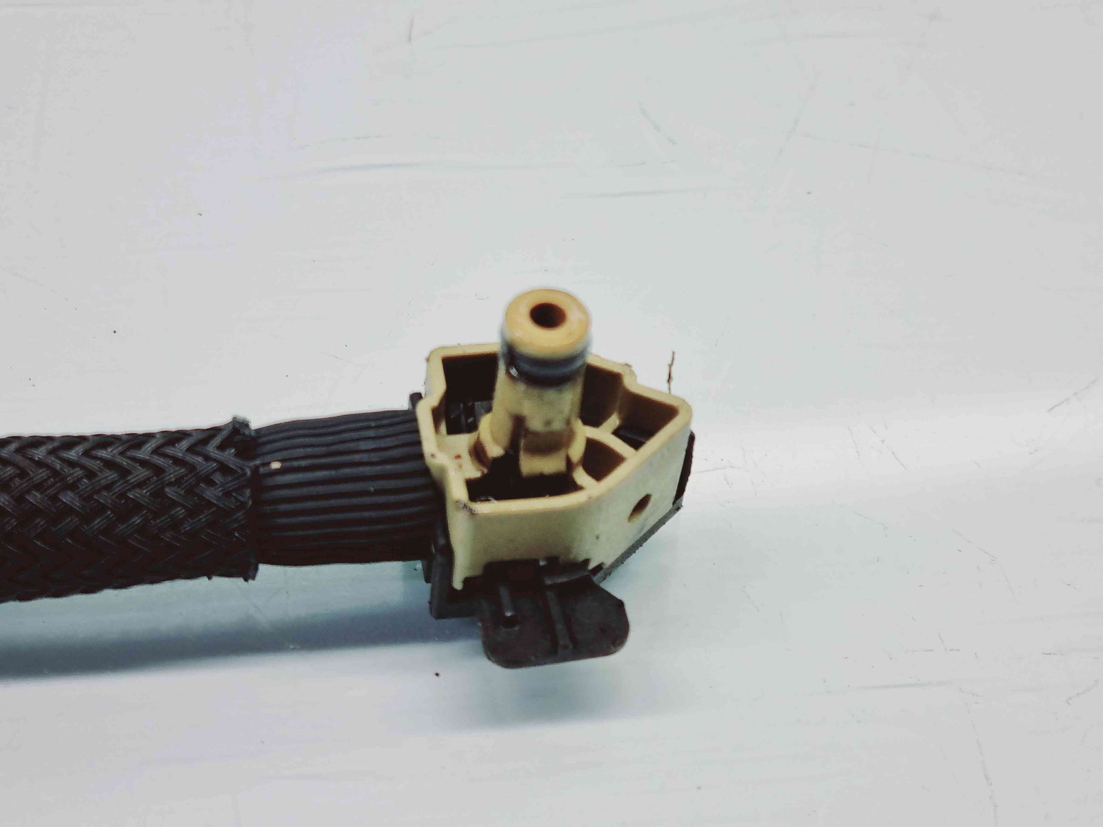 Conducta retur injectoare Seat Leon (5F1) [Fabr 2012-2018] OEM 2.0 TDI CKFC 110KW / 150CP 2.0 TDI CKFC 110KW / 150CP - imagine 2