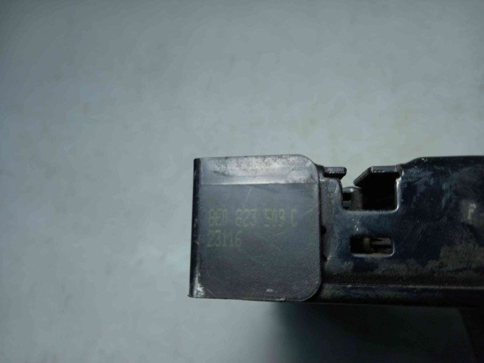 Broasca capota Audi A4 B7 2.0 8E0823509C 2004-2008