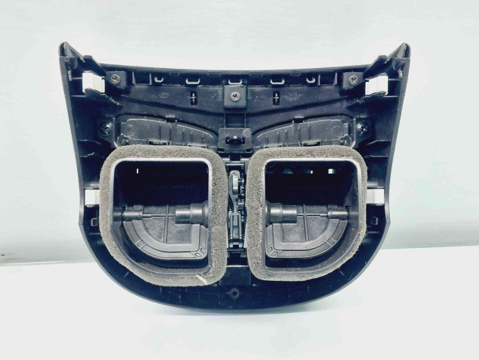   Grila aerisire spate Hyundai i40 Wagon [Fabr 2012-2019] 84642-3Z001