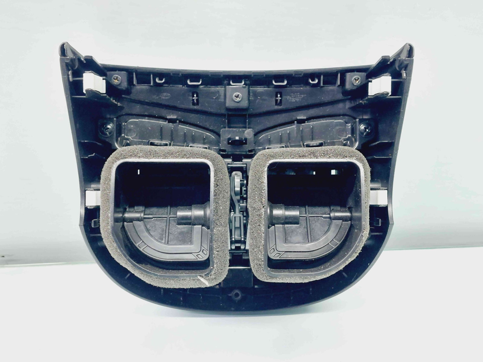 Grila aerisire spate Hyundai i40 Wagon [Fabr 2012-2019] 84642-3Z001 - imagine 3