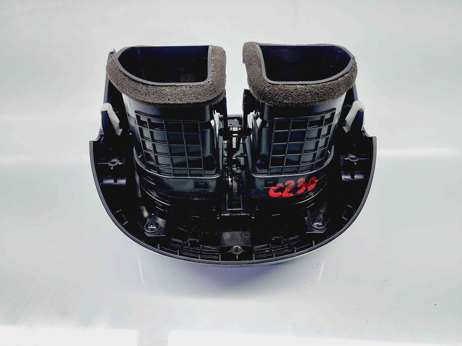 Grila aerisire spate Hyundai i40 Wagon [Fabr 2012-2019] 84642-3Z001 - imagine 4