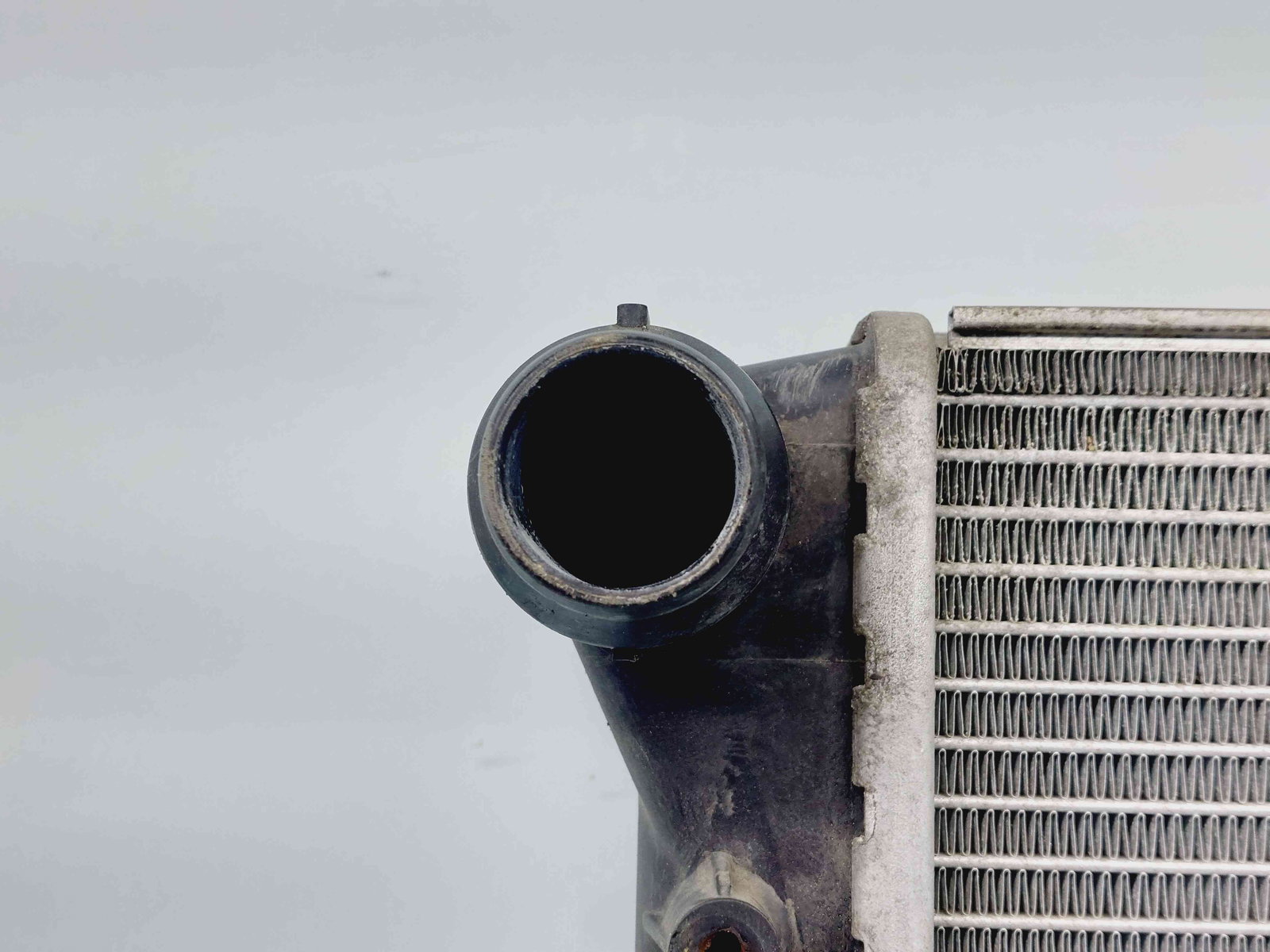 Radiator apa Volkswagen Tiguan (5N) [Fabr 2007-2016] 5N0121235F 2.0 TDI CBAB 103KW / 140CP 2.0 TDI CBAB 103KW / 140CP - imagine 3