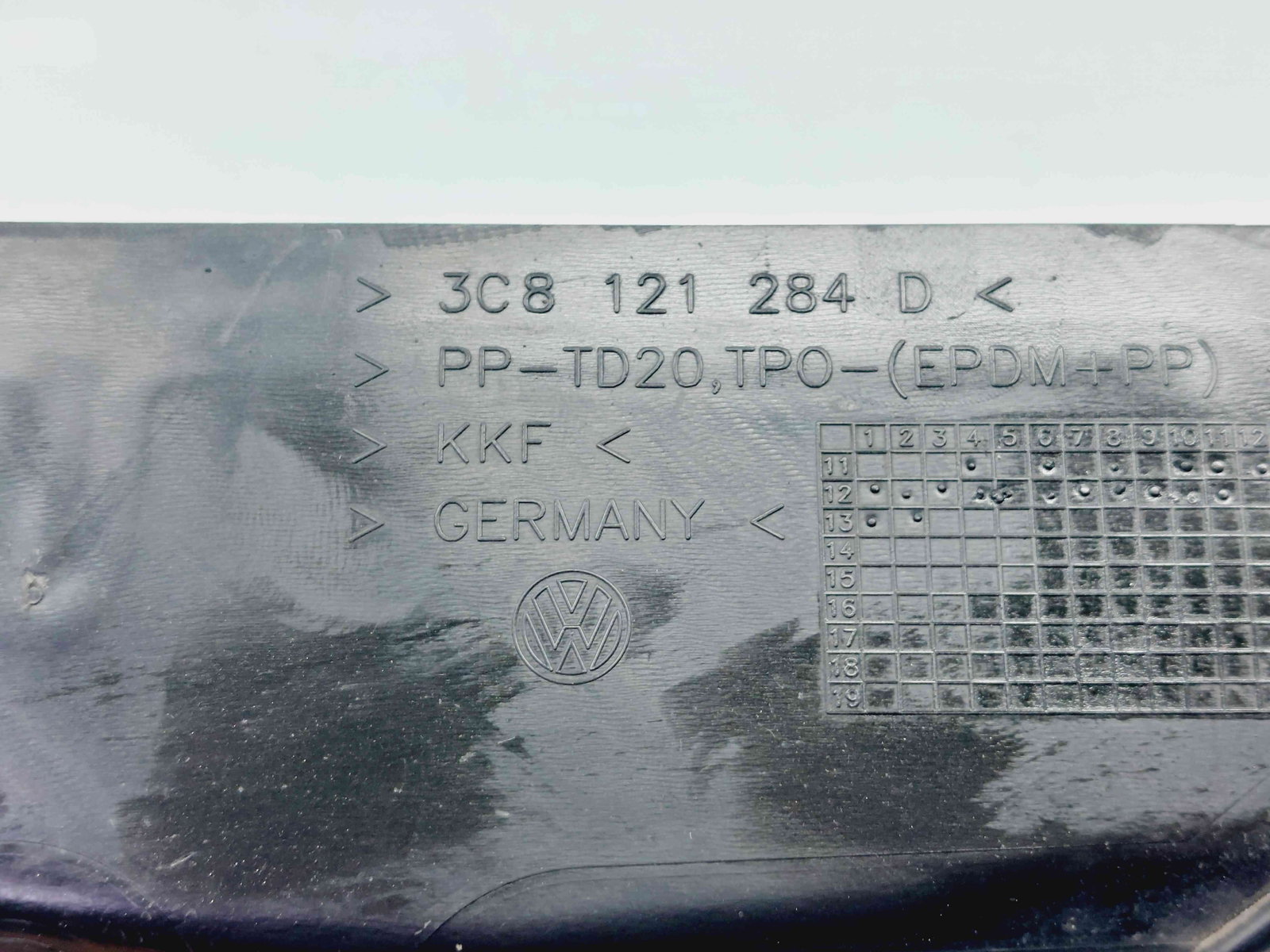 Deflector aer Volkswagen Passat CC (358) [Fabr 2012-2016] 3C8121284D - imagine 3