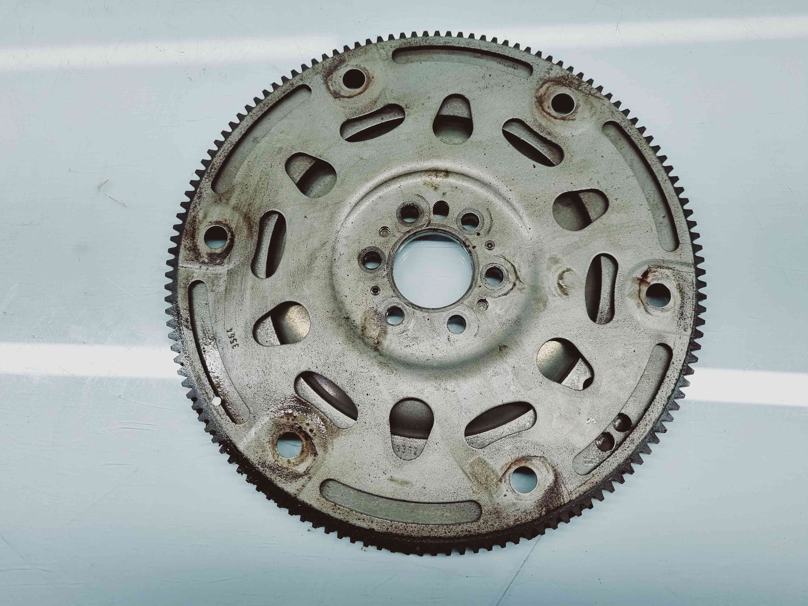 Coroana volanta Peugeot 308 (II) SW [Fabr 2013-prezent] OEM 1.6 HDI BH01 88KW / 120CP 1.6 HDI BH01 88KW / 120CP - imagine 4