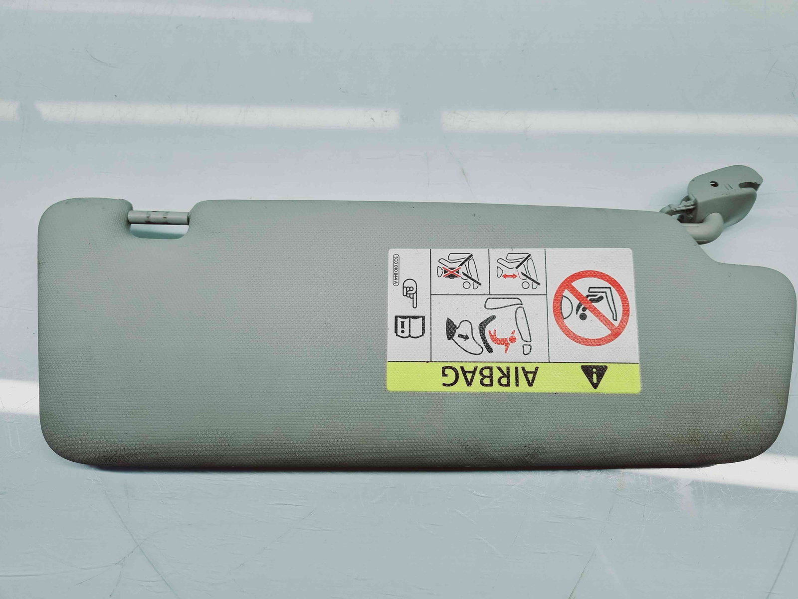 Parasolar stanga Audi A7 Sportback (4GA) [Fabr 2011-2017] 8K0857551 - imagine 1