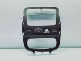 Trimuri bord Dacia Duster [Fabr 2010-2017] 682604477R