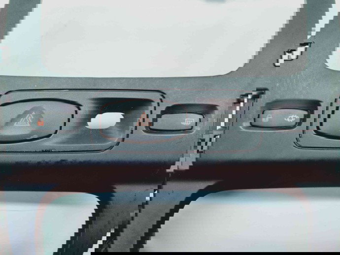 Trimuri bord Dacia Duster [Fabr 2010-2017] 682604477R