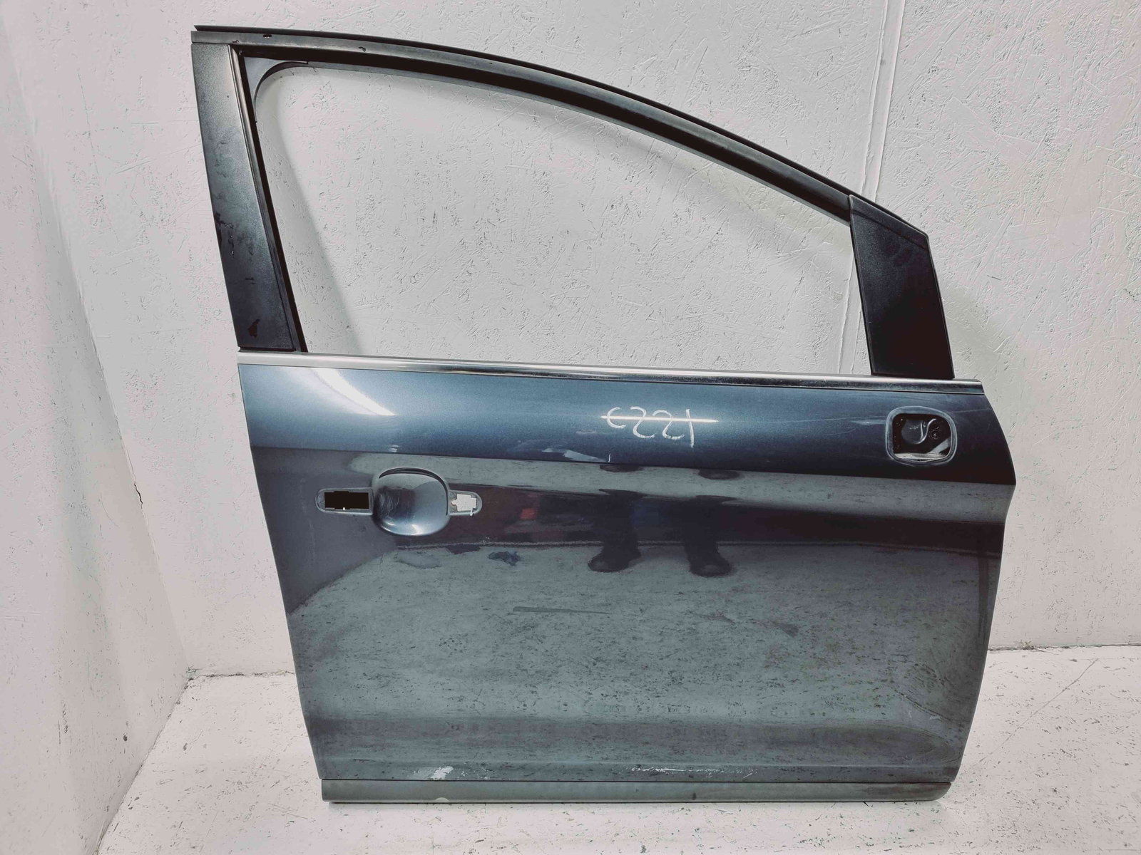 Usa dreapta fata Ford Kuga I [Fabr 2008-2012] Albastru - imagine 1