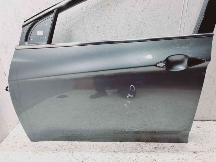 Usa stanga fata Hyundai i40 Wagon [Fabr 2012-2019] T6S TITANIUM SILVER