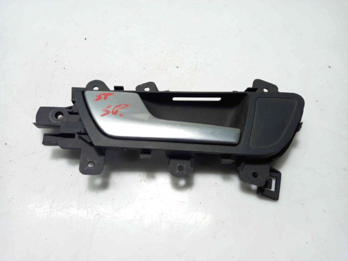 Maner interior stanga spate Audi A4 B8 2.0 CAGA 8K0839019 2008-2015