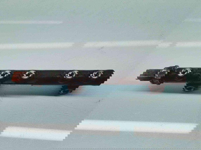 Rampa injectoare Peugeot 308 (II) SW [Fabr 2013-prezent] 9804776780 1.6 HDI BH01 88KW / 120CP 1.6 HDI BH01 88KW / 120CP