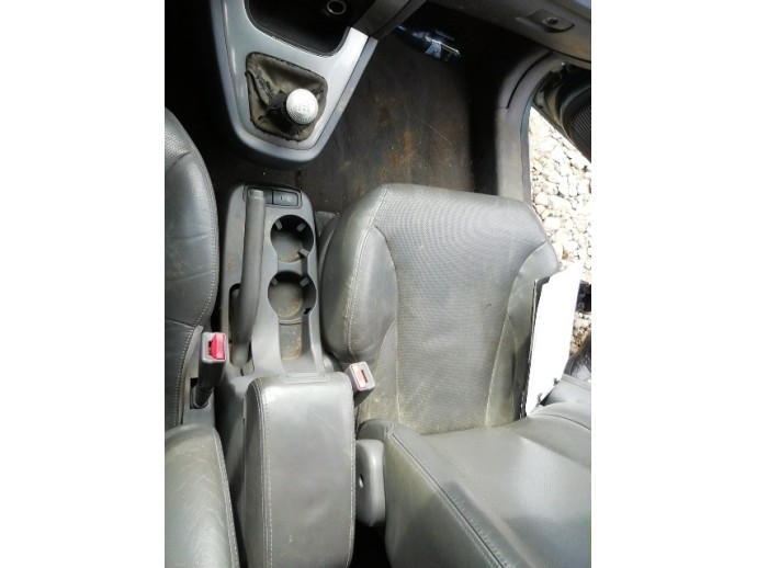 Consola central Hyundai Tucson 2.0 CRDI OEM 2004-2010