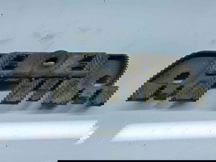 Suport aripa dreapta fata Audi A7 Sportback (4GA) [Fabr 2011-2017] 4G8853922A