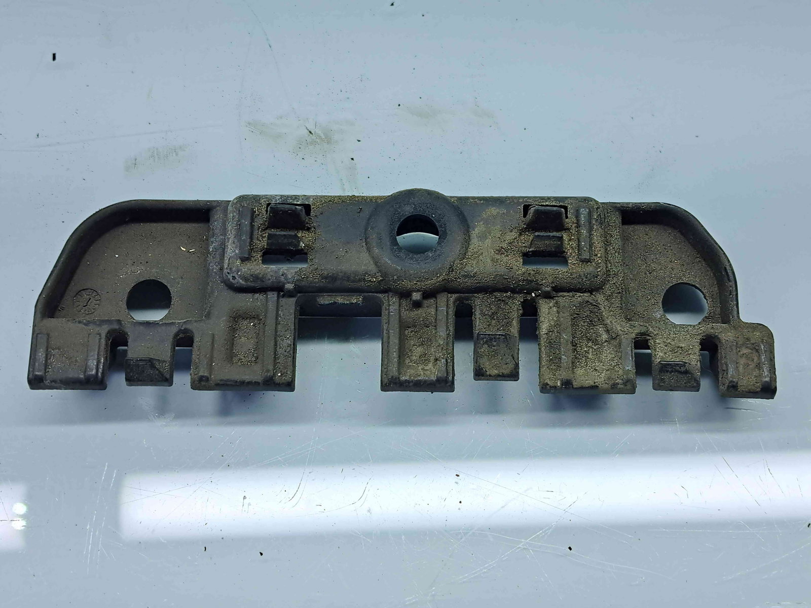 Suport aripa dreapta fata Audi A7 Sportback (4GA) [Fabr 2011-2017] 4G8853922A - imagine 2