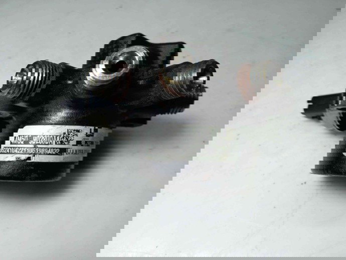 Rampa injectoare Ford C-max 1.8 4M5Q-9D280-DA 2007-2010