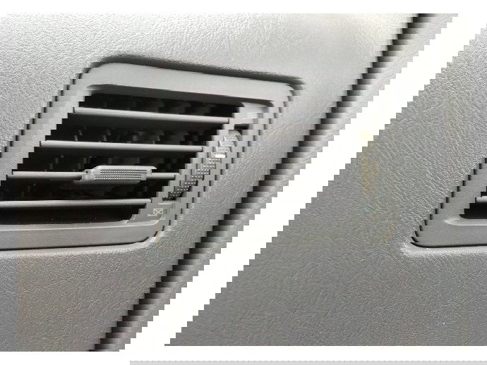 Grila aerisire dreapta Hyundai Tucson 2.0 CRDI OEM 2004-2010