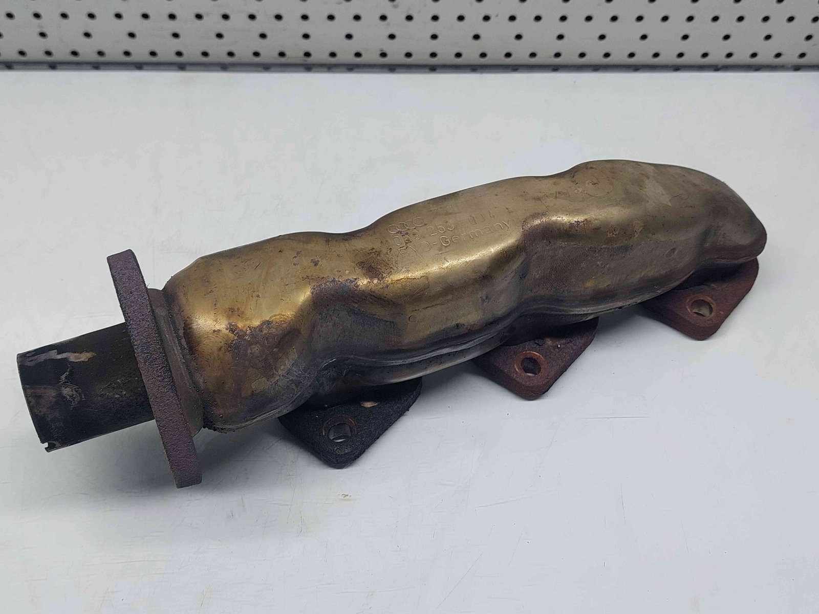 Galerie evacuare dreapta, Audi A6 (4F2, C6) 3.0 tdi, 059253034L - imagine 1