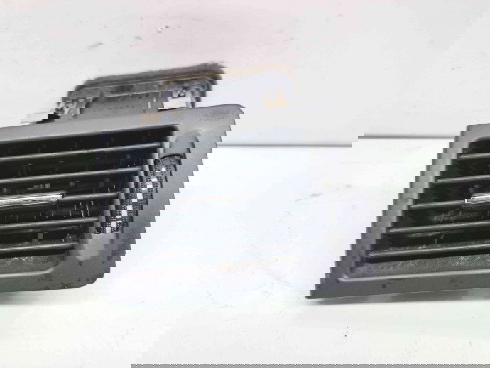  Grila aerisire stanga Mercedes Clasa C (W204) [Fabr 2007-2014] A2048301354