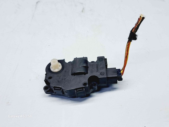  Motoras clapeta aeroterma bord Mercedes Clasa C (W204) [Fabr 2007-2014] A410475520