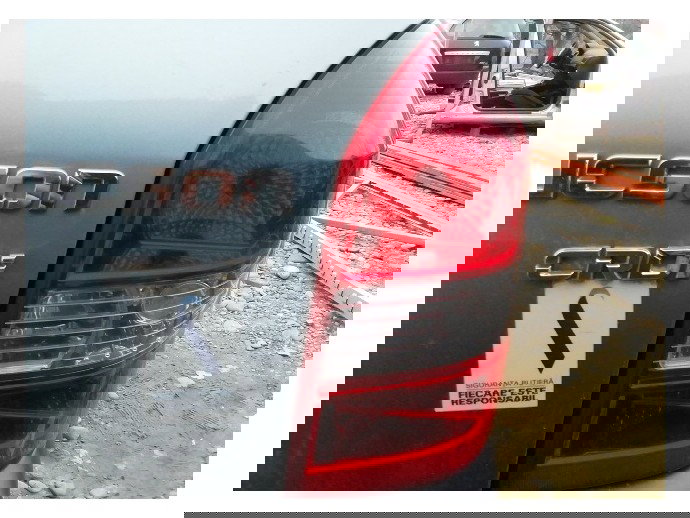 Stop dreapta Hyundai Tucson 2.0 CRDI OEM 2004-2010