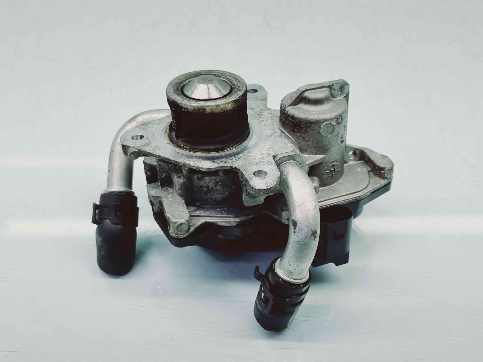 Supapa EGR AUDI A4 (8W2, B9) [Fabr 2015-2023] 04L131501N - imagine 1