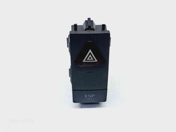  Buton avarii Mercedes Clasa C (W204) [Fabr 2007-2014] 2049051900