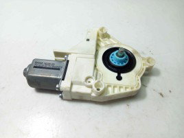 Motoras geam stanga spate Audi A4 B6 1.9 AWX 8K0959811 2000-2004