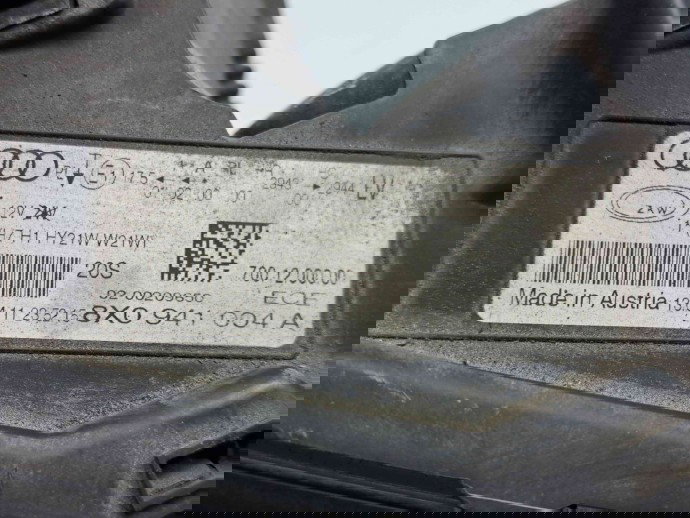  Far dreapta Audi A1 (8X1) [Fabr 2010-2018] 8X0941004A