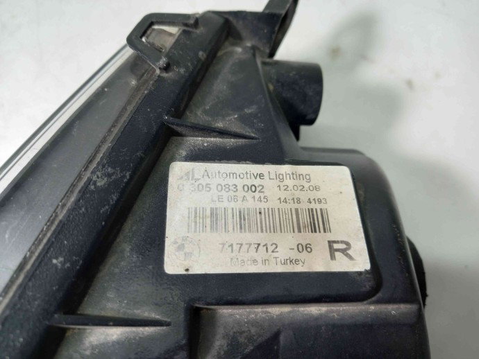 Proiector ceata dreapta Bmw 525D E60 3.0 7177712 2004-2010