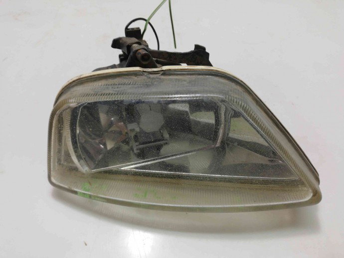 Proiector ceata stanga Ford Focus 1 1.8 OEM 1998-2005