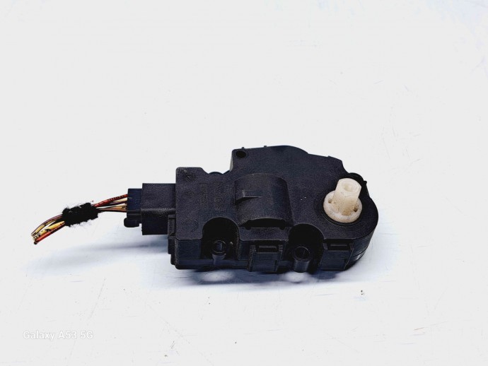  Motoras clapeta aeroterma bord Mercedes Clasa C (W204) [Fabr 2007-2014] 410475520