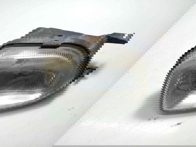 Proiector ceata stanga Mercedes E270 W211 2.7 A2118200656 2002-2009