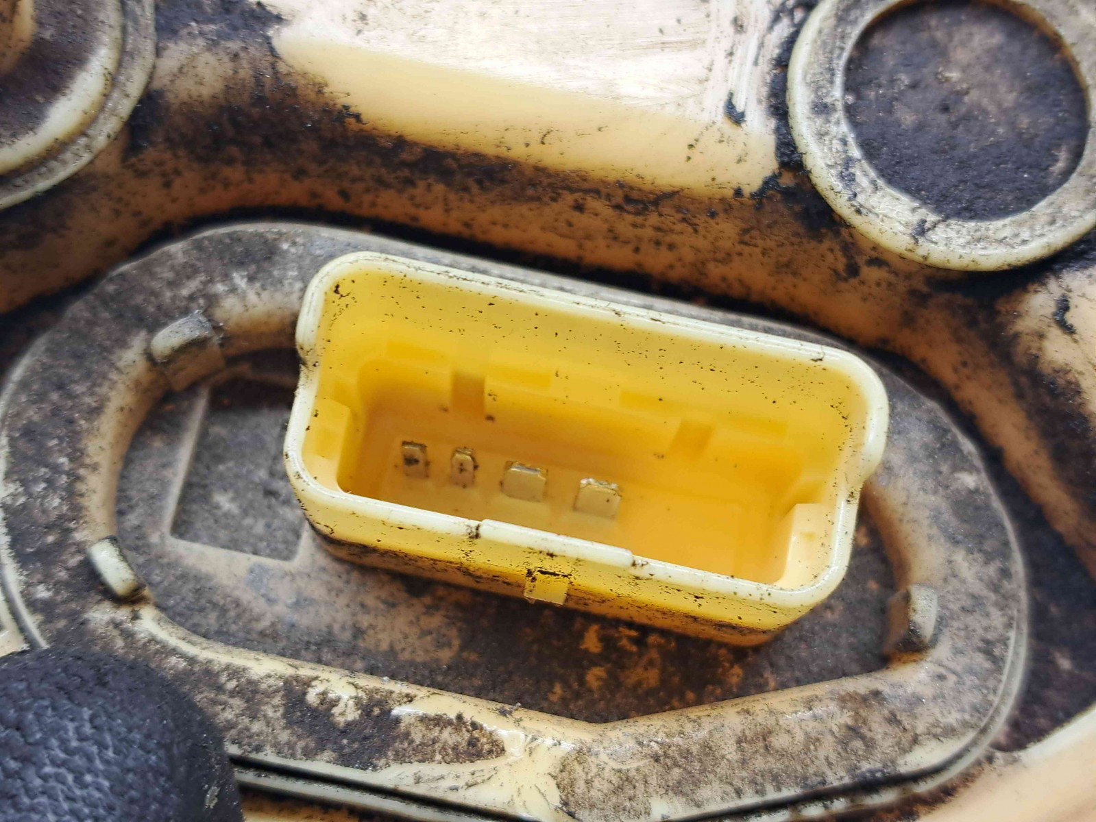 Sonda litrometrica Peugeot 308 [Fabr 2007-2013] OEM 1.6 HDI DV6D 1.6 HDI DV6D 68KW / 92CP - imagine 2