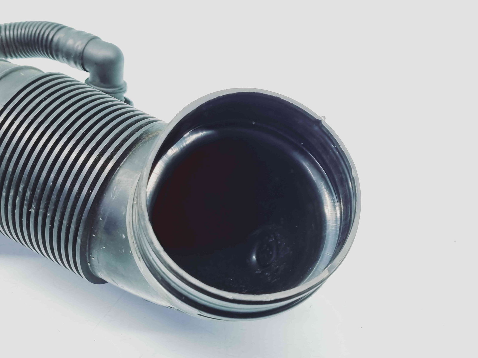 Tub admisie aer AUDI A3 (8P1) [Fabr 2003-2012] 5N0129656 2.0 TDI CBAB 103KW / 140CP - imagine 3