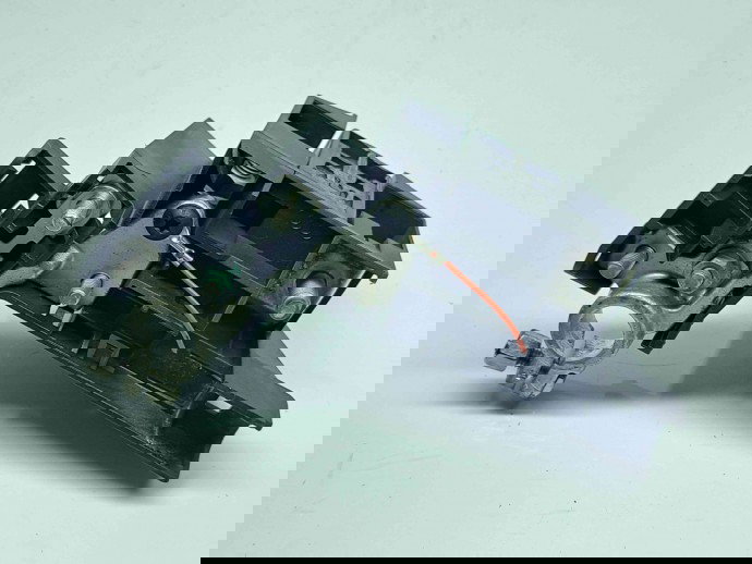  Borna baterie (+) cu capsa Audi A1 (8X1) [Fabr 2010-2018] 4F0915519 