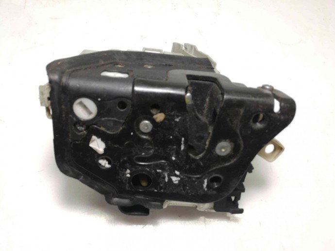 Broasca usa stanga fata Audi A4 B8 2.0 8J2837015C 2008-2015