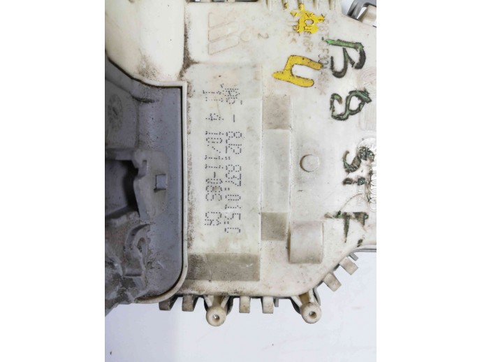 Broasca usa stanga fata Audi A4 B8 2.0 8J2837015C 2008-2015