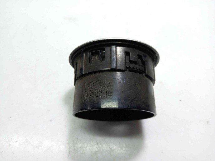 Grila aerisire centrala Dacia Sandero 1.6 8200212480 2008-2012