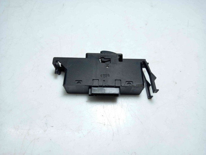 Buton geam dreapta fata Bmw E46 320D 2.0 03120330 1998-2005