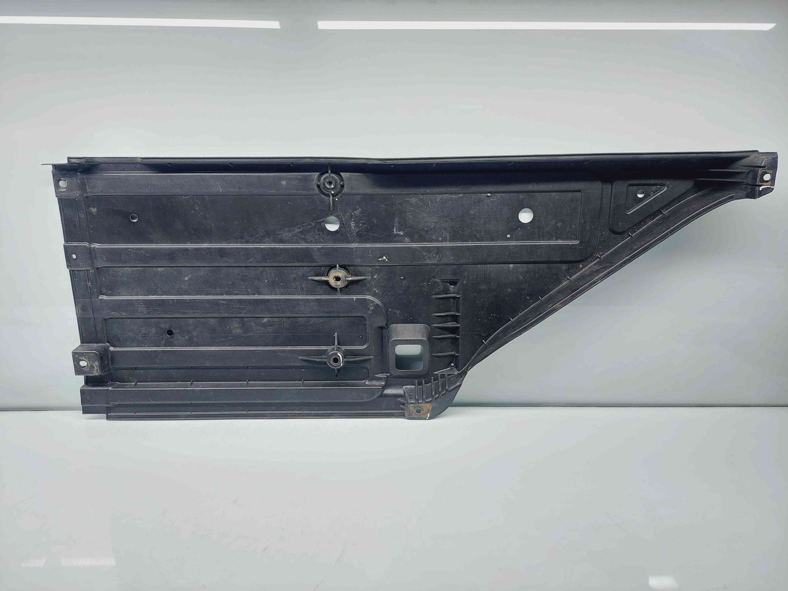 Scut lateral stanga Hyundai i40 Wagon [Fabr 2012-2019] 84138-3Z500 - imagine 1