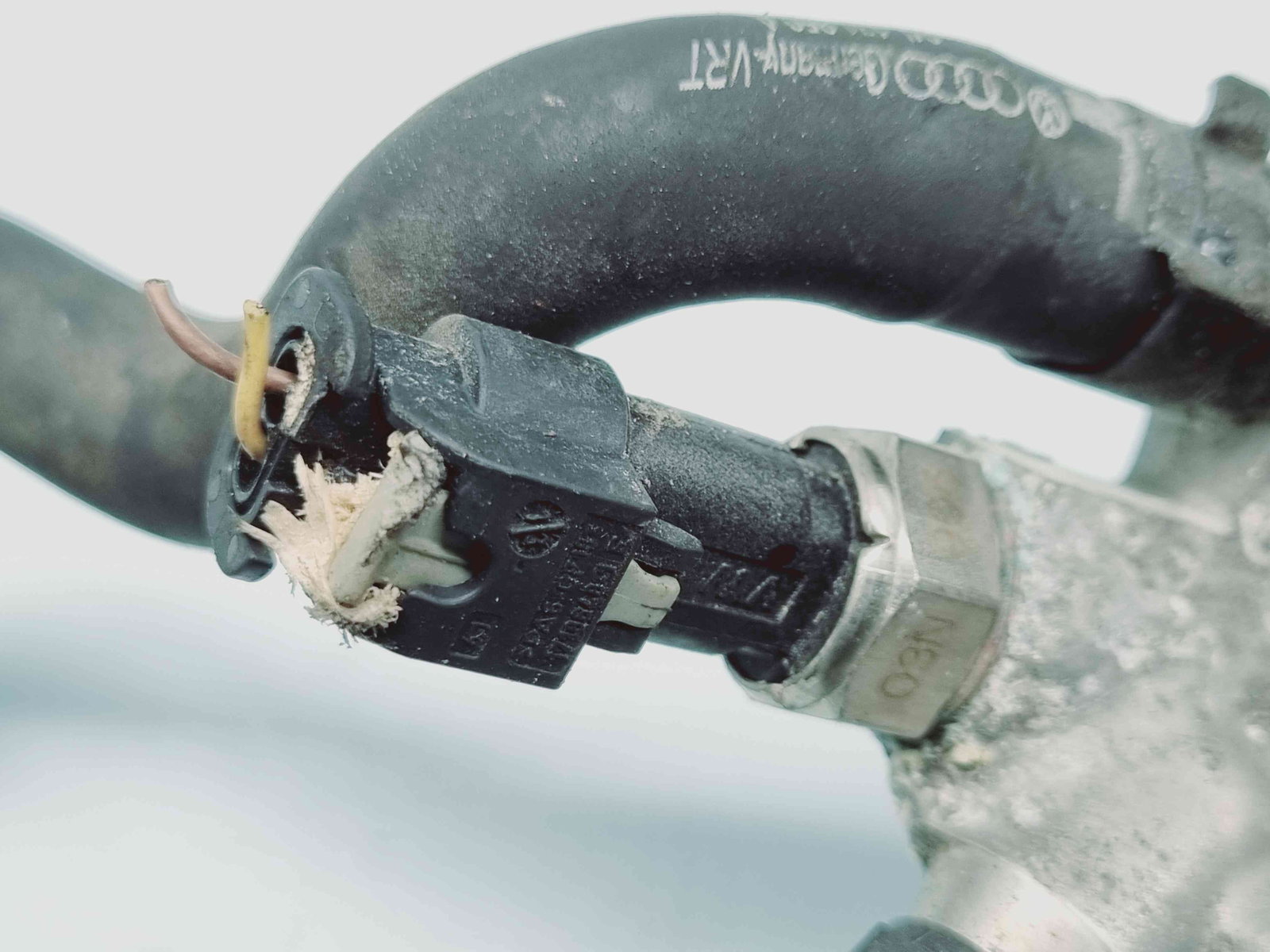 Tub galerie admisie Skoda Karoq (NU7) [Fabr 2017-prezent] 04L128637B 2.0 TDI CKFC 110KW / 150CP - imagine 2